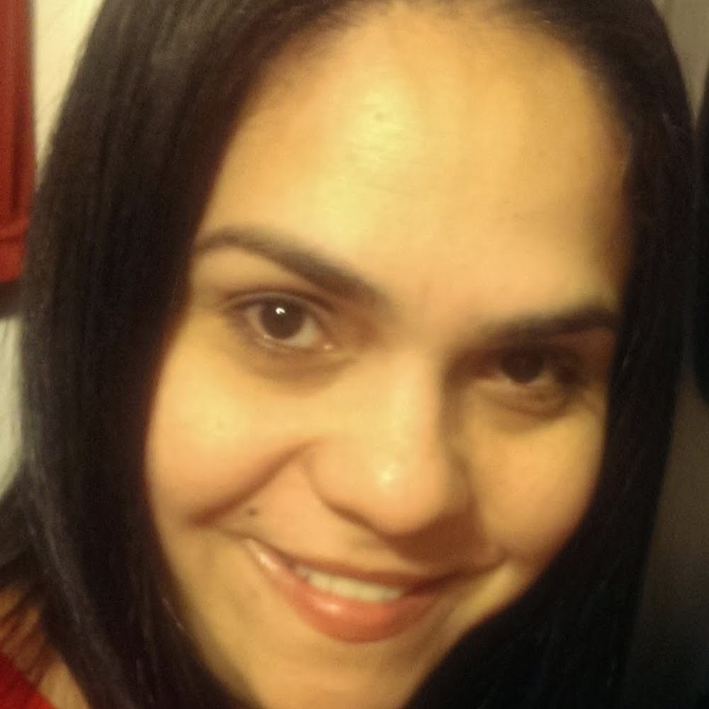 Meet your Posher, Sakina